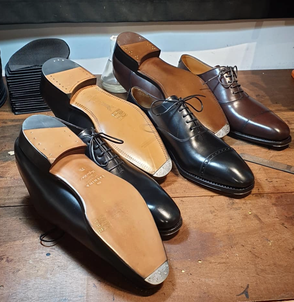 Metal top toe tap