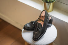 Load image into Gallery viewer, Carlos Santos Black Tasseled Loafers